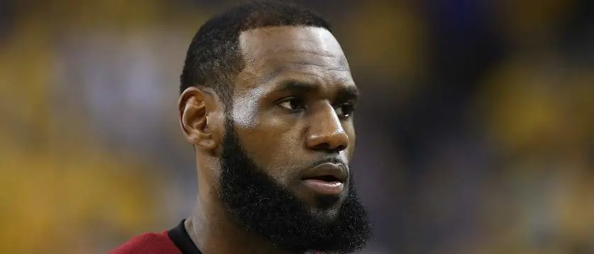 r-basketball-nba-lebronjames-new.jpg