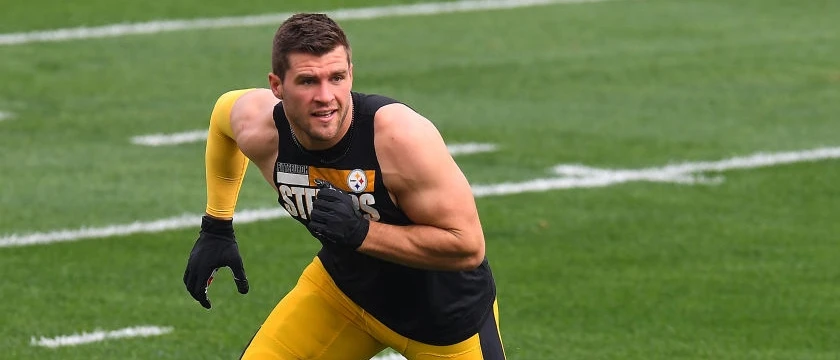 r-nfl-steelers-tj-watt-031120.jpg