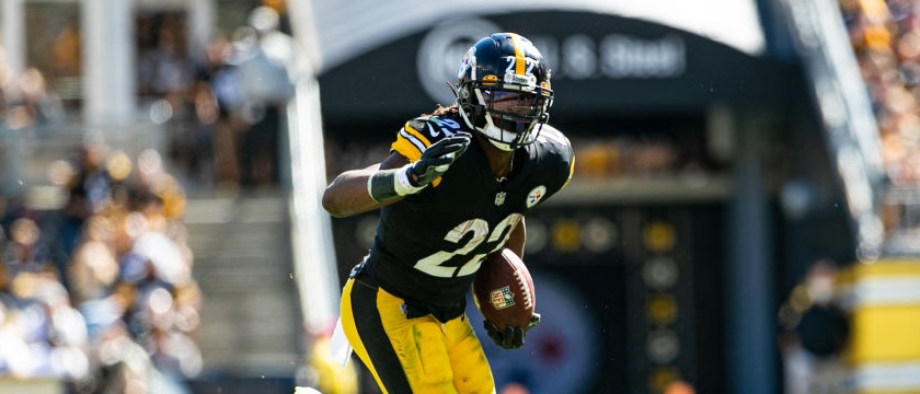 r-nfl-pit-steelers-najee-harris-2021.jpg