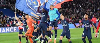 r football ligue1 psg players celebrating new