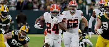Nick Chubb Run vs. Packers