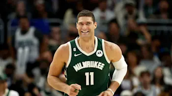 Brook Lopez Bucks smiling