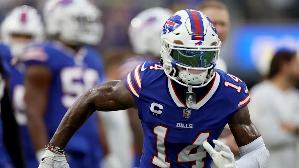 Stefon Diggs Bills Warming Up