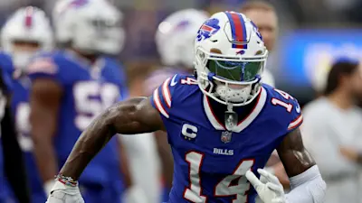 Stefon Diggs Bills Warming Up