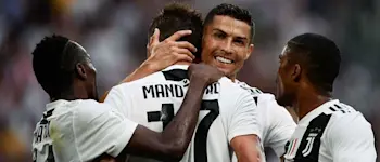 r-football-juventus-celebration-r.jpg