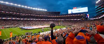 r-cfb-clemson-crowd.jpg