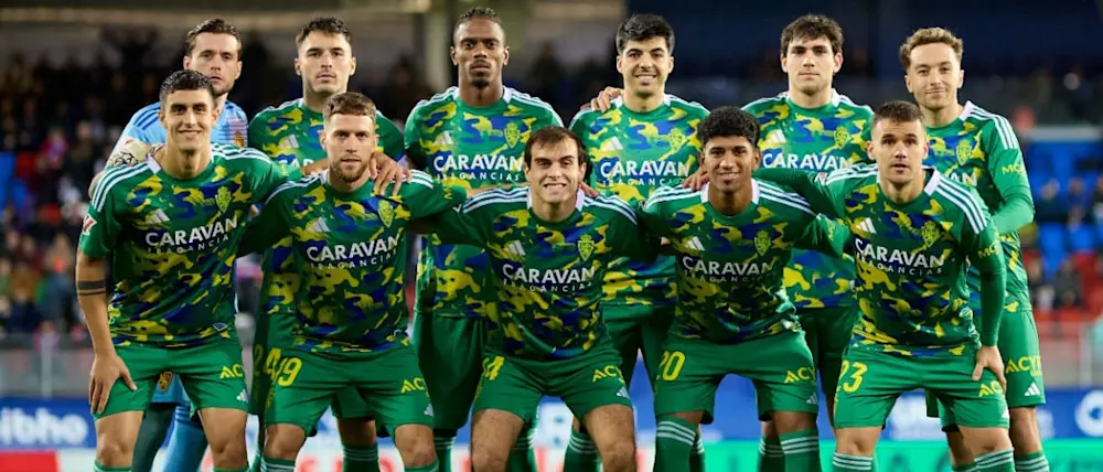 football 2024 spain liga hypermotion zaragoza photo team prematch away