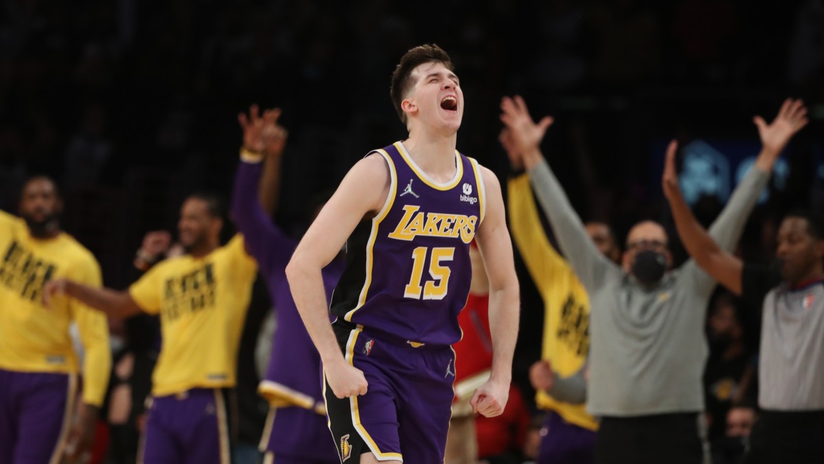 Austin Reaves Lakers Flexing