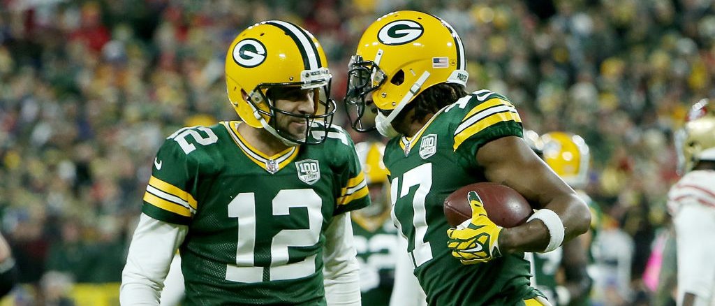 r-nfl-gb-packers-rodgers-adams.jpg