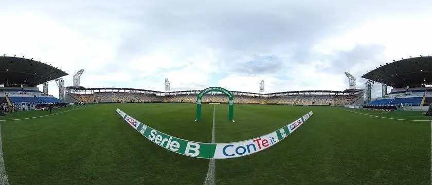 r-football-serieb-1.jpg