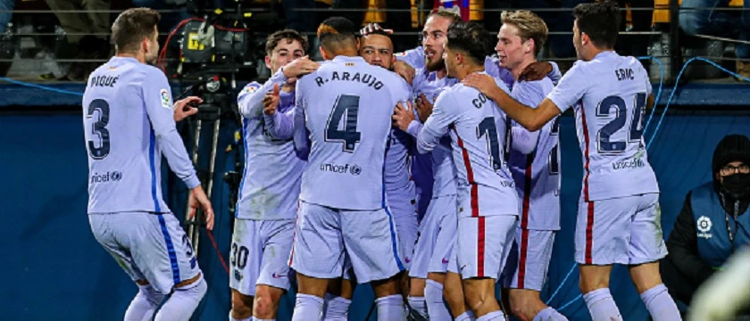 r football barcelona celebration 2022