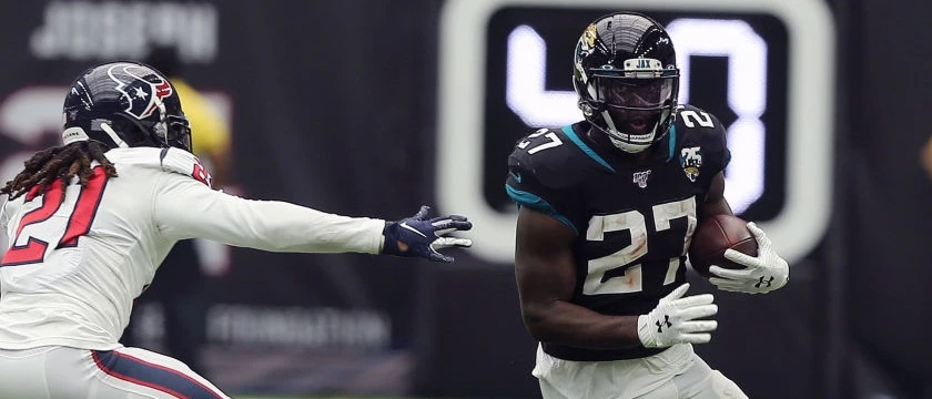 r-nfl-jaguars-fournette-170919.jpg