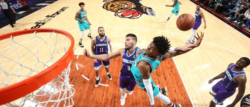 r-nba-mem-grizzlies-hornets-170120.jpg
