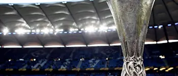 r football europ league trophy