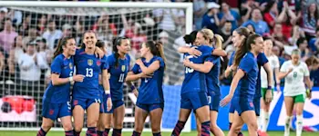 r betfair 24 07 23 football women usa blue celebration