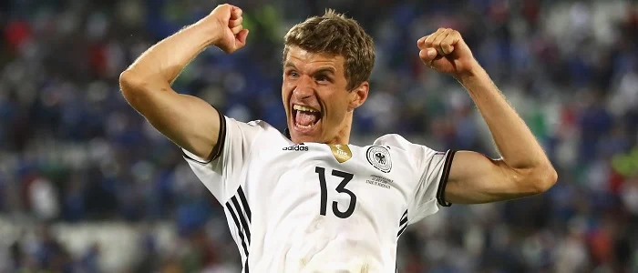r football germany thomas mueller celebrating