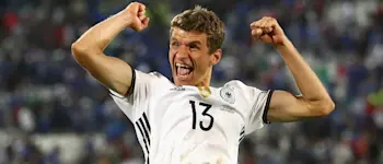 r football germany thomas mueller celebrating