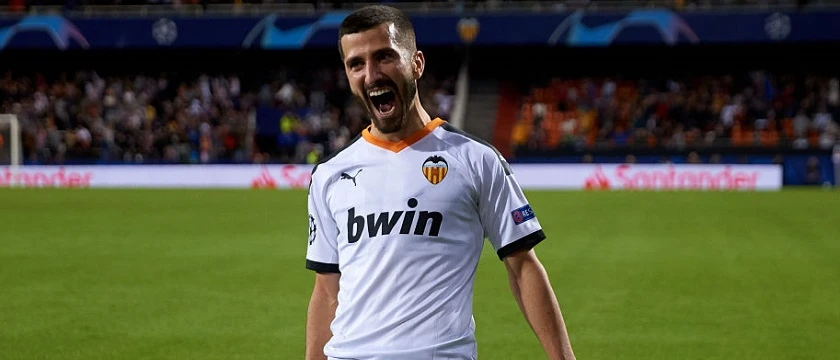 r football valencia hero gaya 2020