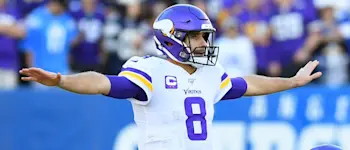 r-nfl-vikings-cousins-221219.jpg