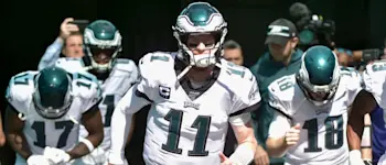 r-nfl-eagles-wentz-091219.jpg