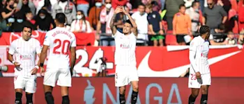 r football sevilla 2122 players celebrating