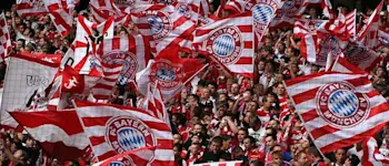 r-football-bundesliga-bayern-munich-fans.jpg