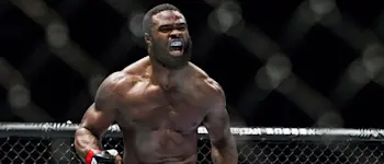 r-ufc-tyron-woodley-260321.jpg