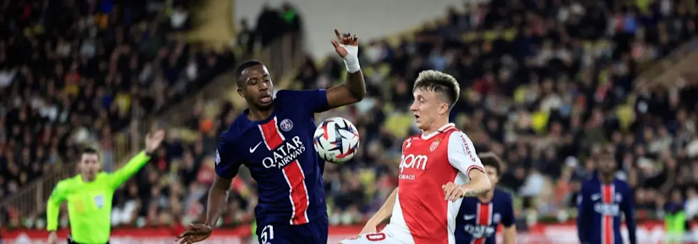 football-2024-ligue1-psg-monaco-ball-fight