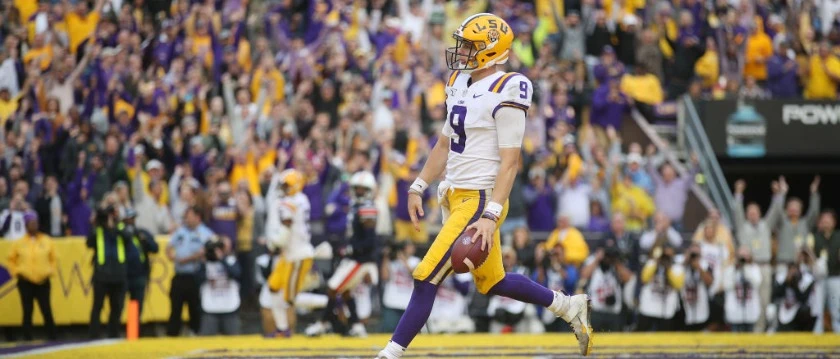 r-nfl-draft-burrow-2.jpg