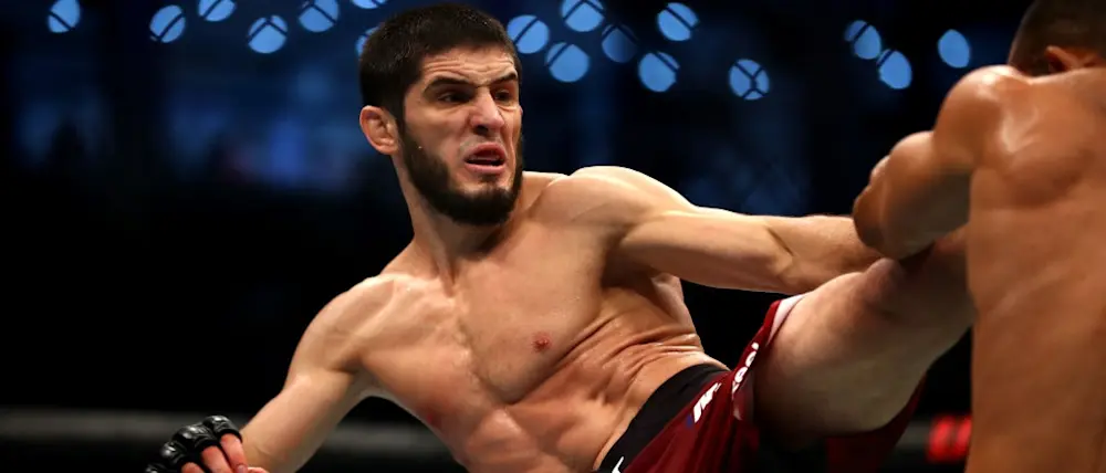 r-ufc-islam-makhachev-2021.jpg
