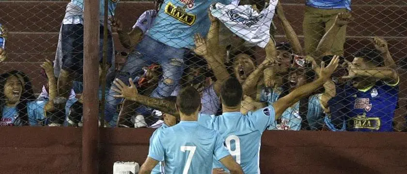 r football peru sporting cristal hero players fans 2018