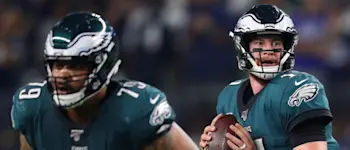 r-nfl-eagles-wentz-241019.jpg