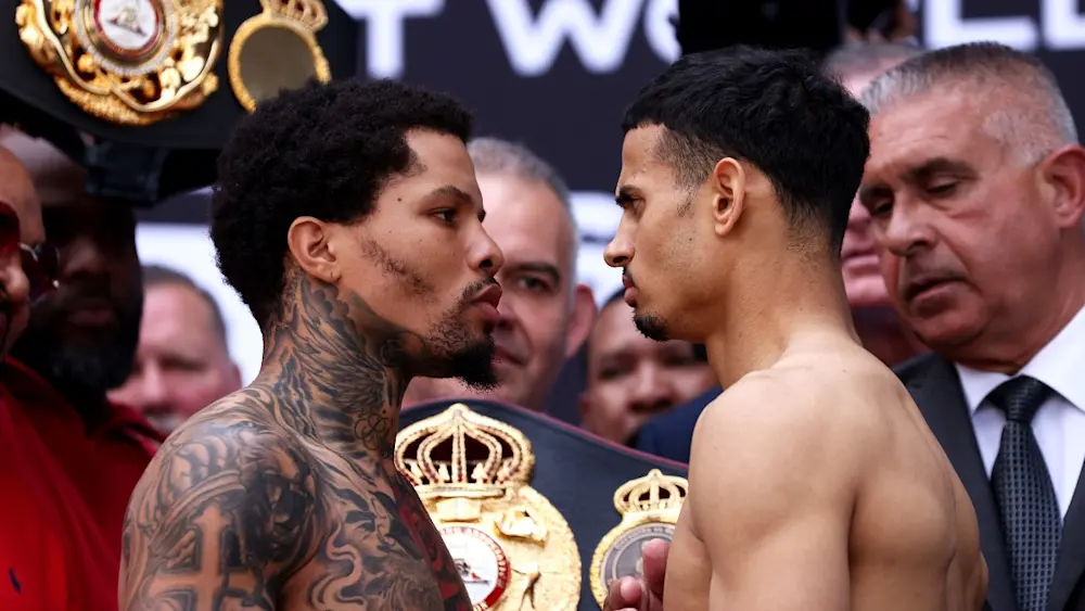 Gervonta Davis Rolando Romero Staredown