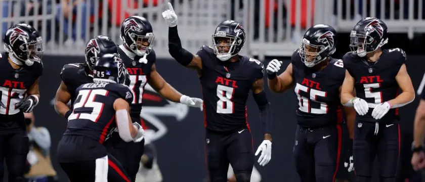r nfl falcons team