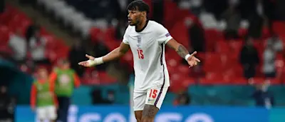 r-football-england-euro2020-mings.jpg
