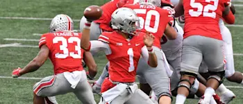 r-cfb-ohio-state-justin-fields-2411201.jpg