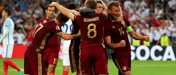 r football russia celebrating