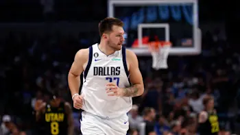 Luka Doncic Mavericks jogging up the floor