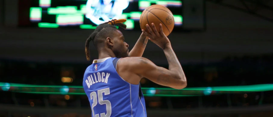 NBA Reggie Bullock Shooting Mavericks