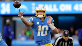 Justin Herbert Chargers Throw