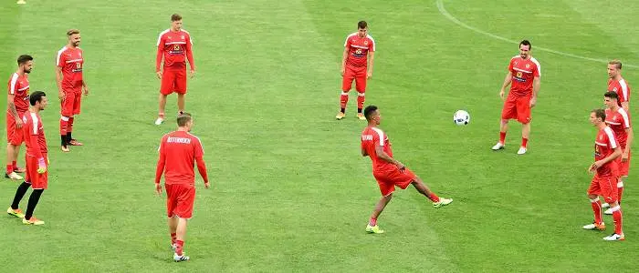 r football austria training