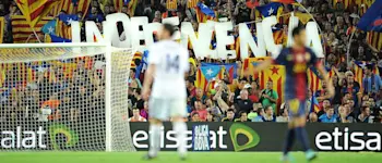 r football barcelona camp nou independence