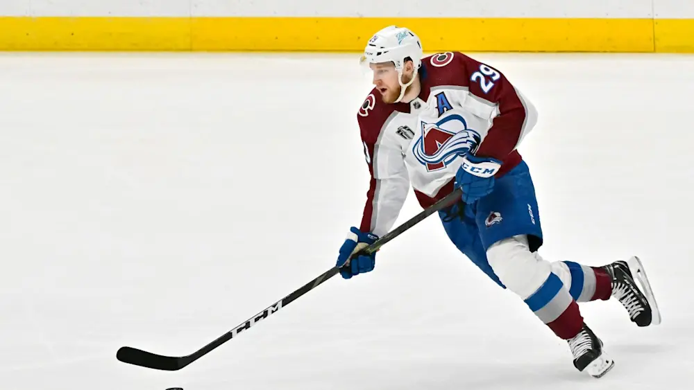 Colorado Avalanche Nathan MacKinnon