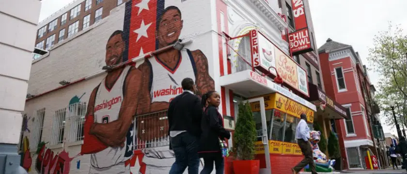 r-nba-wizards-building-mural.jpg