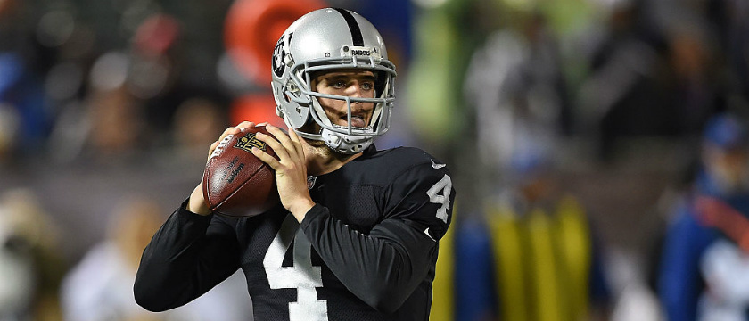 r-nfl-raiders-derek-carr.jpg